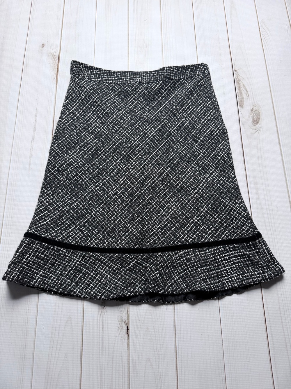 GAP Black & White Tweed A-Line Skirt with Ruffle Hem